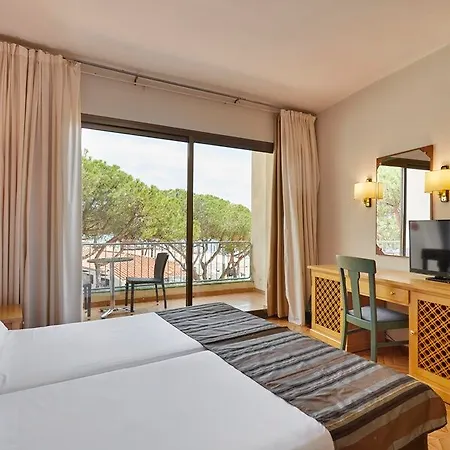 Columbus Hotel 4*