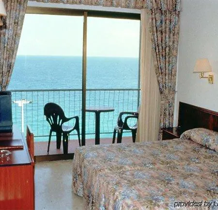 Columbus Hotel 4*
