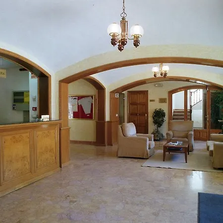 Columbus Hotel 4*