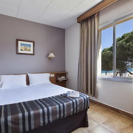 Columbus Hotel 4*